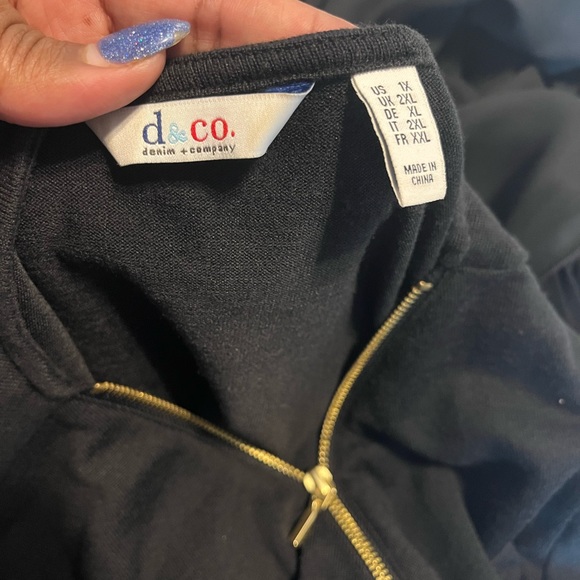 Black Zip-Up Long Sleeve Top - Picture 2 of 6